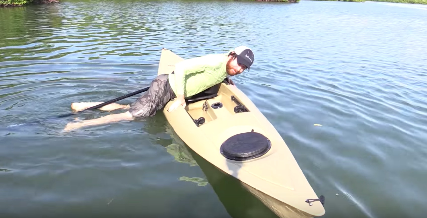 How Deep Should a Canoe Be? 